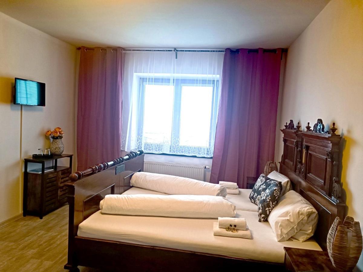 Penzion U Švarců Zduchovice Exteriér fotografie